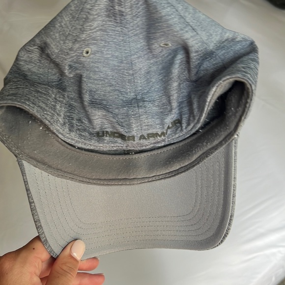 Under Armour Hat - Picture 2 of 3